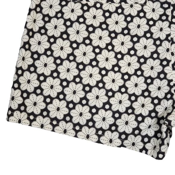 Madewell Daisy Chino Shorts Size 2 - Picture 9 of 12